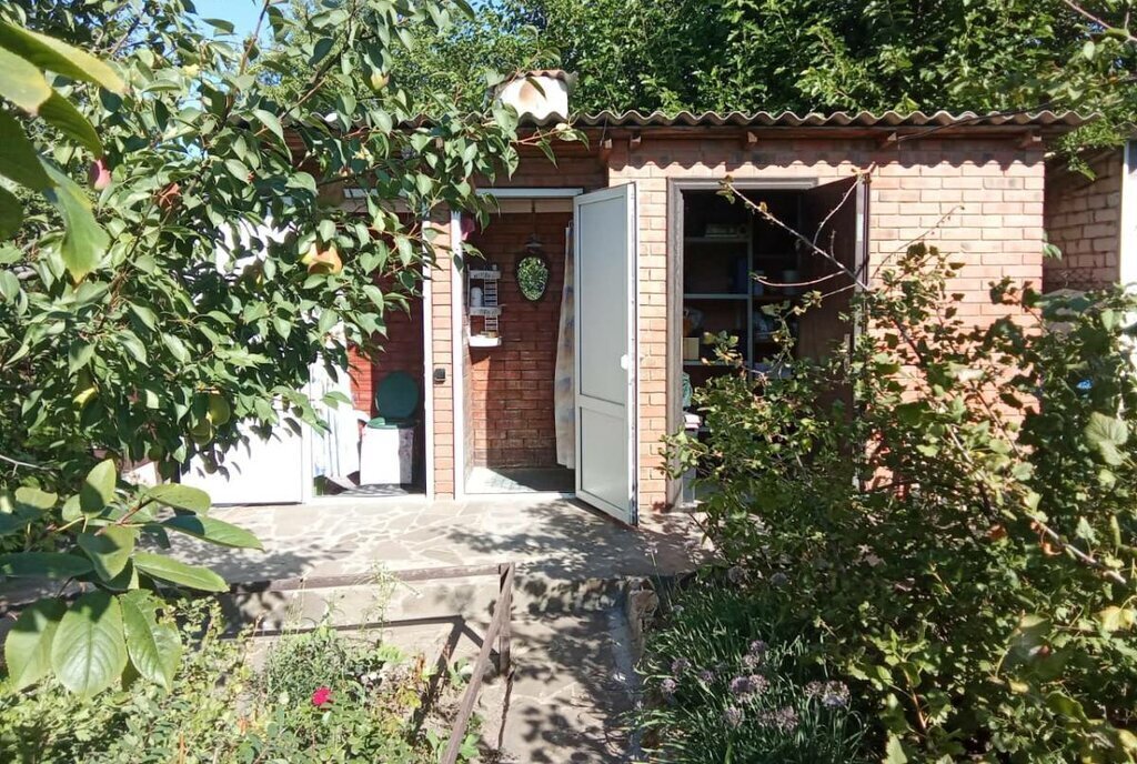 дом г Каменск-Шахтинский пер Коммунальный фото 11