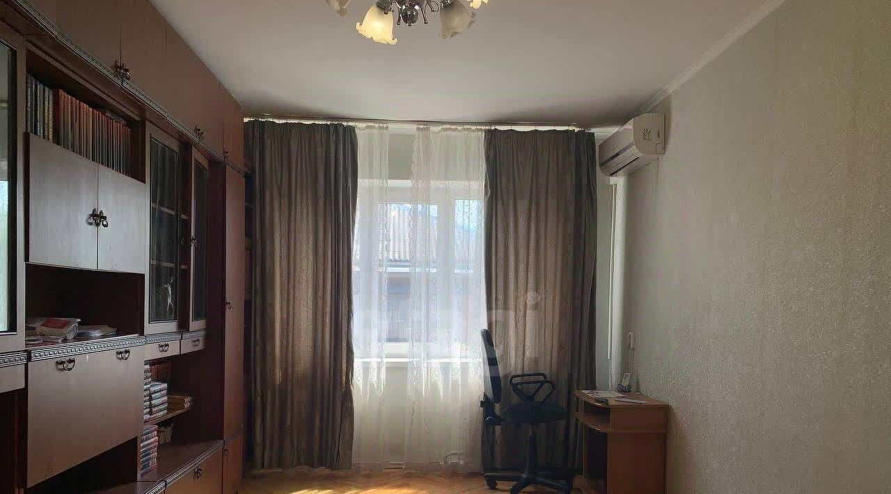 квартира г Майкоп ул Ленина 4 фото 1