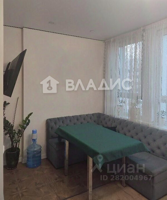 квартира г Белгород ул Есенина 9к/3 фото 13