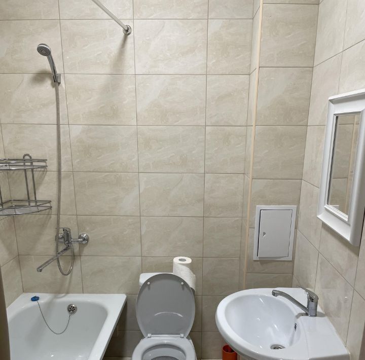 квартира г Владикавказ ул Хадарцева 39к/2 фото 16