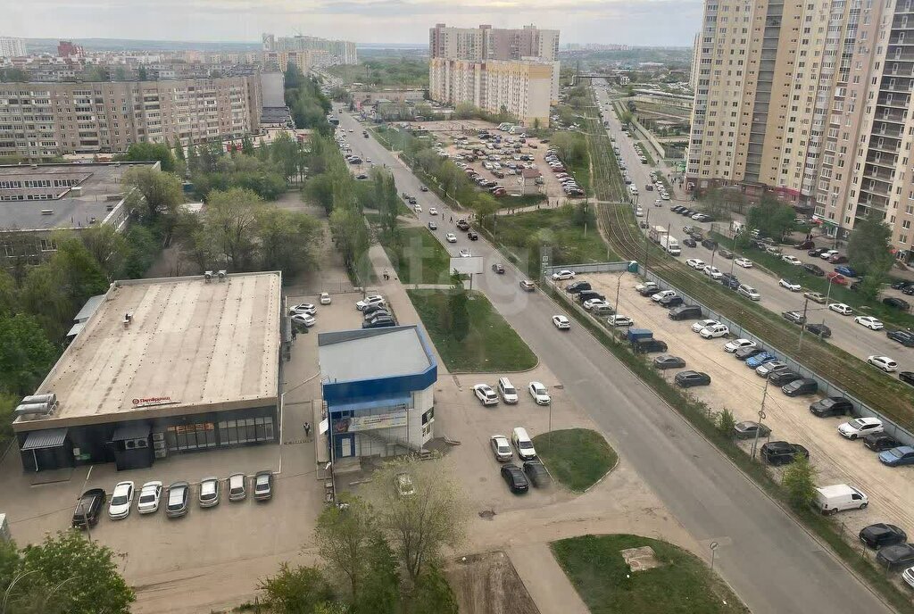квартира г Саратов ул им академика О.К.Антонова 33 фото 1