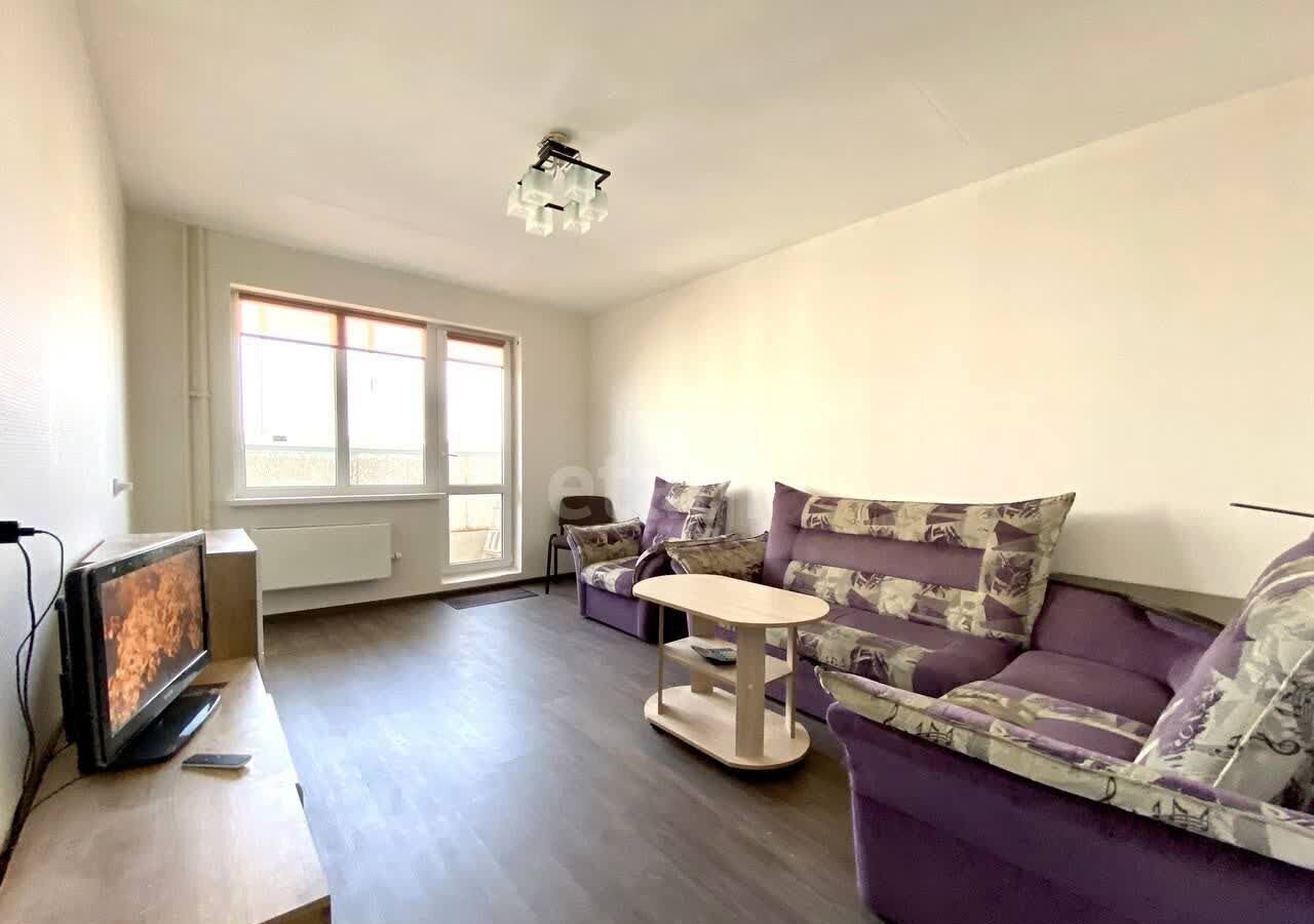 квартира г Екатеринбург р-н Октябрьский ул. Авиаторов, 10 фото 2