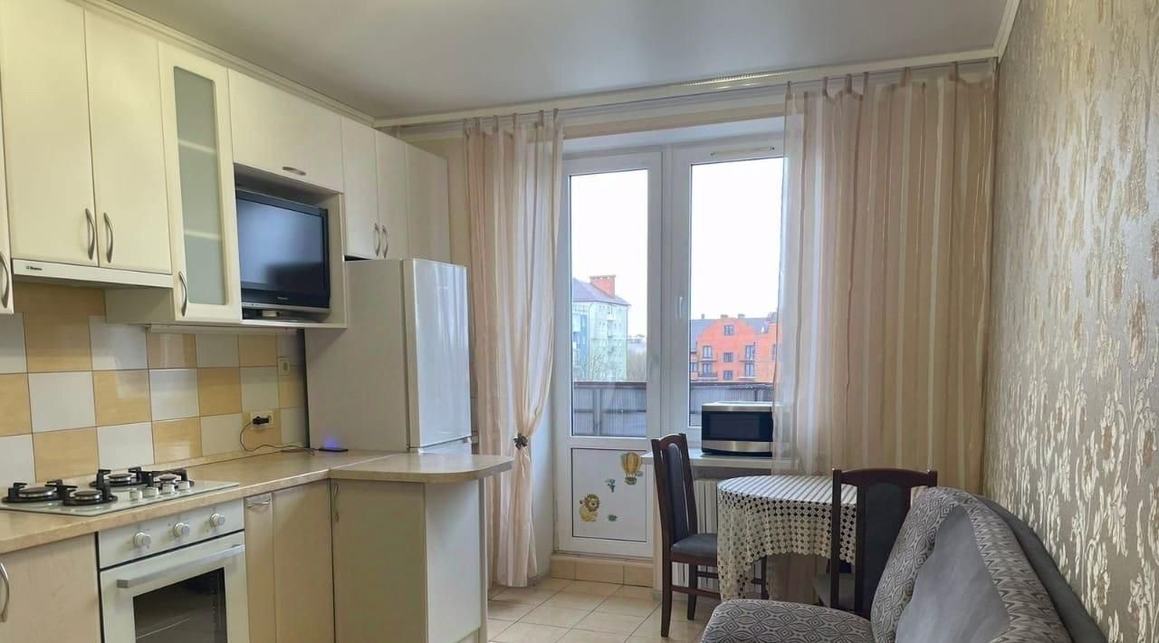 квартира г Калининград р-н Московский ул А.Суворова 40 фото 3