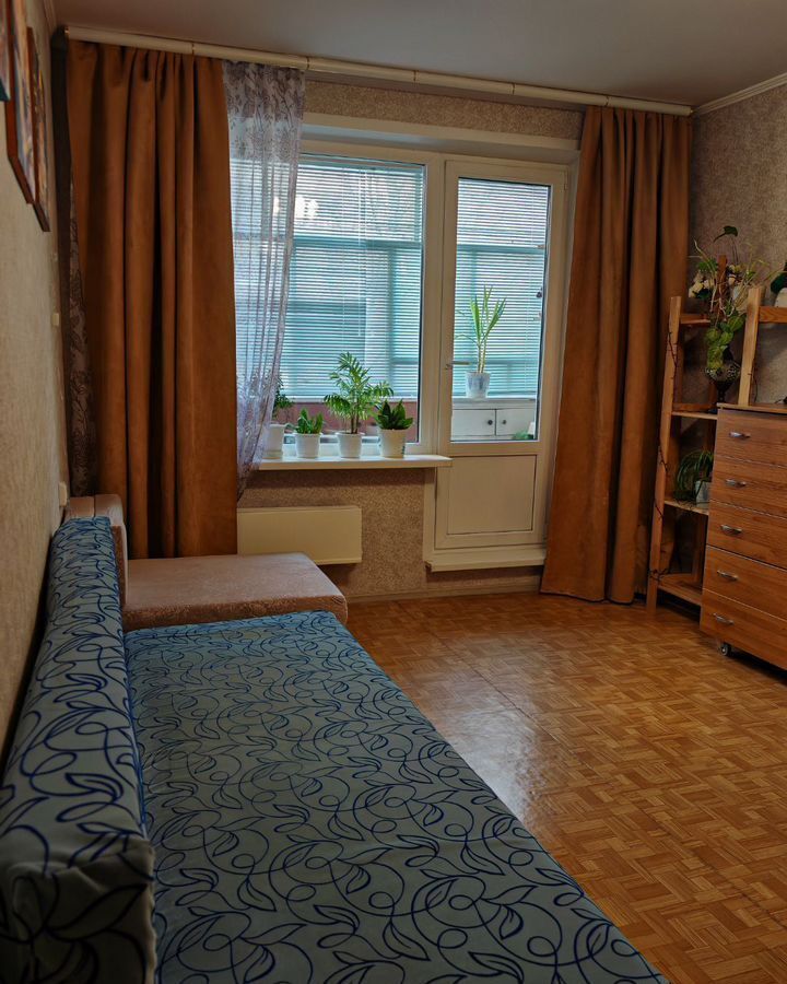 квартира г Тольятти р-н Автозаводский ул Юбилейная 35 фото 1