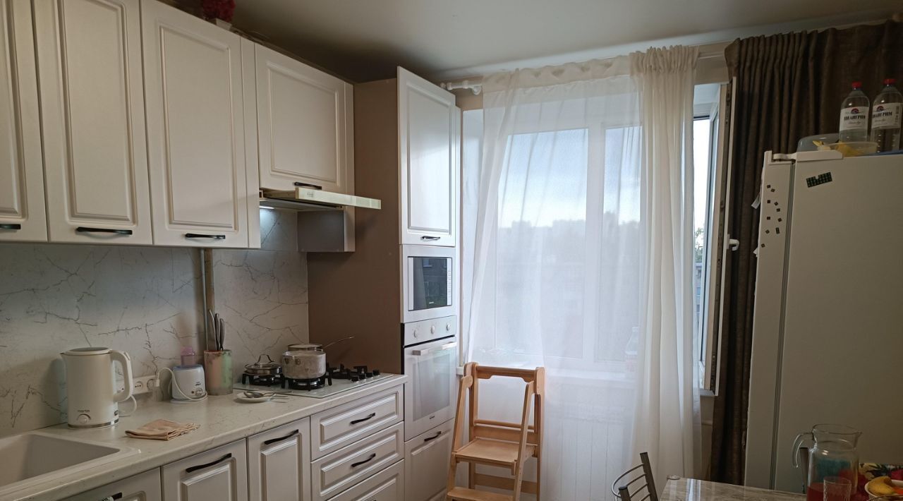 квартира г Энгельс ул Космонавтов 13 фото 1
