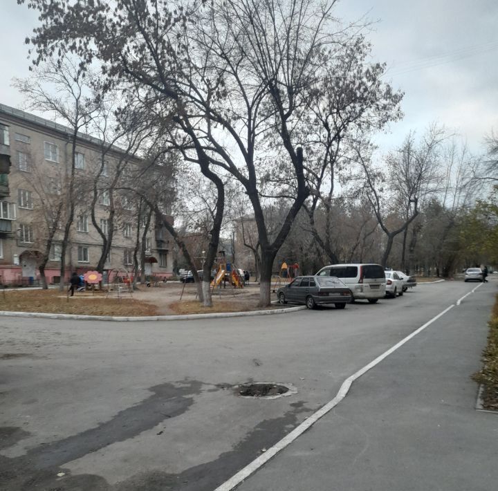 комната г Челябинск р-н Тракторозаводский ул Карпенко 36 фото 3