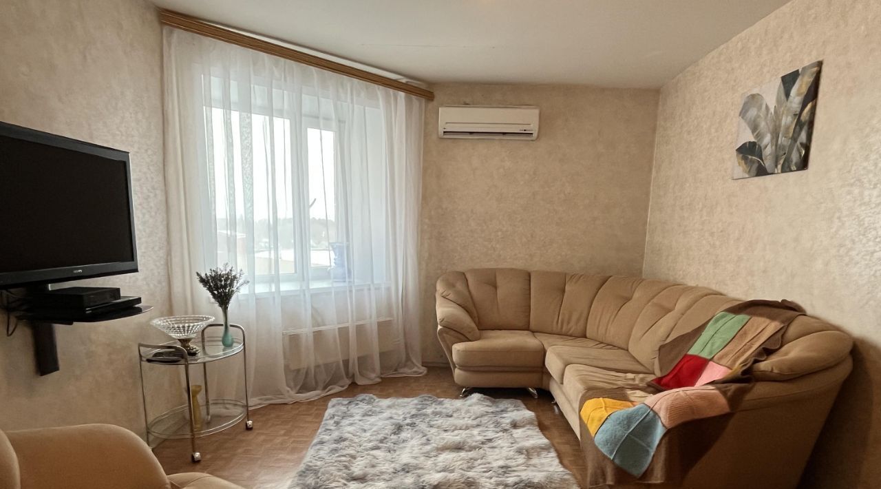 квартира г Тольятти р-н Автозаводский ул Спортивная 18 фото 5