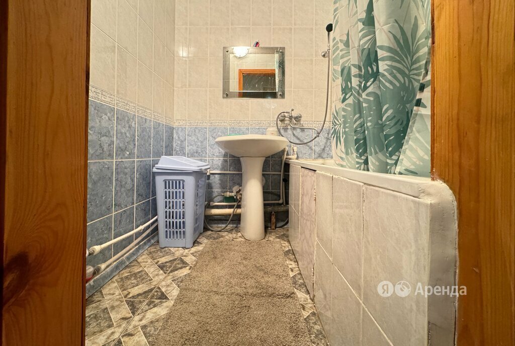 квартира г Саратов улица имени Академика С. Г. Навашина, 20 фото 18