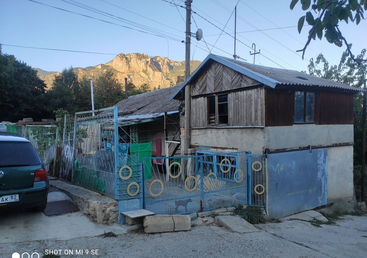 дом г Алушта п Лаванда ул Октябрьская фото 18