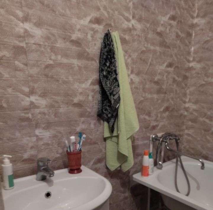квартира г Саратов р-н Кировский ул им Батавина П.Ф. 13а фото 7