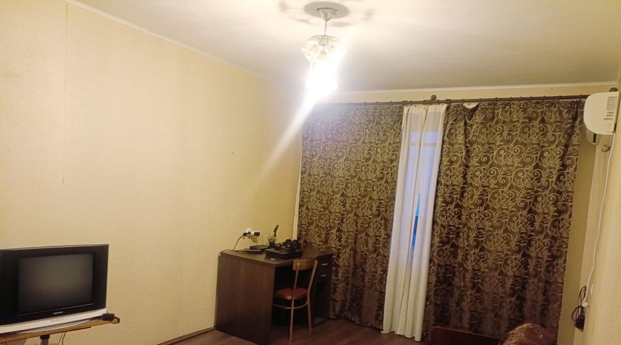 квартира г Магнитогорск р-н Орджоникидзевский ул Калмыкова 7 фото 1