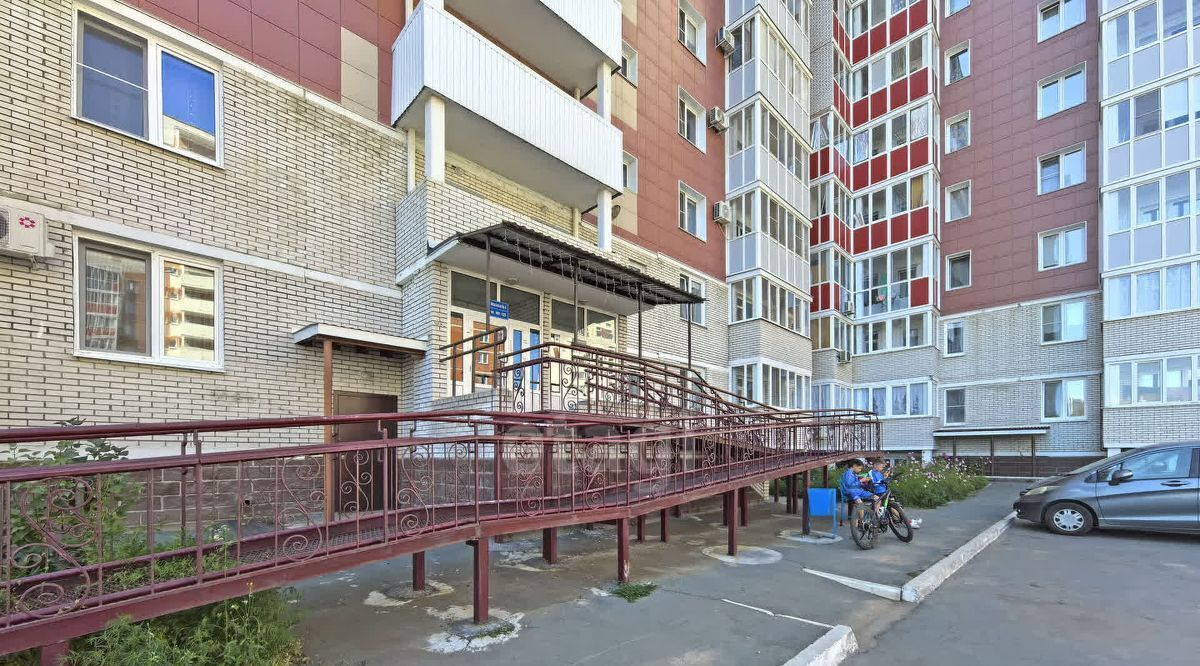 квартира г Омск р-н Центральный ул 21-я Амурская 25 фото 19