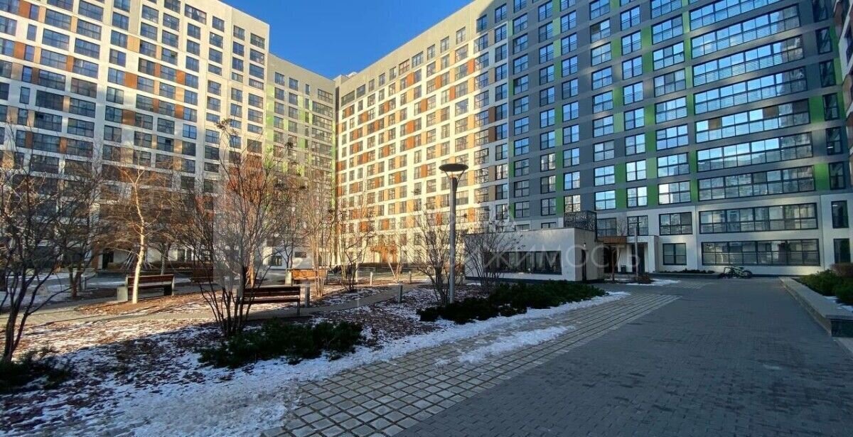 квартира г Тюмень р-н Ленинский ул 50 лет Октября 57ак/1 фото 1