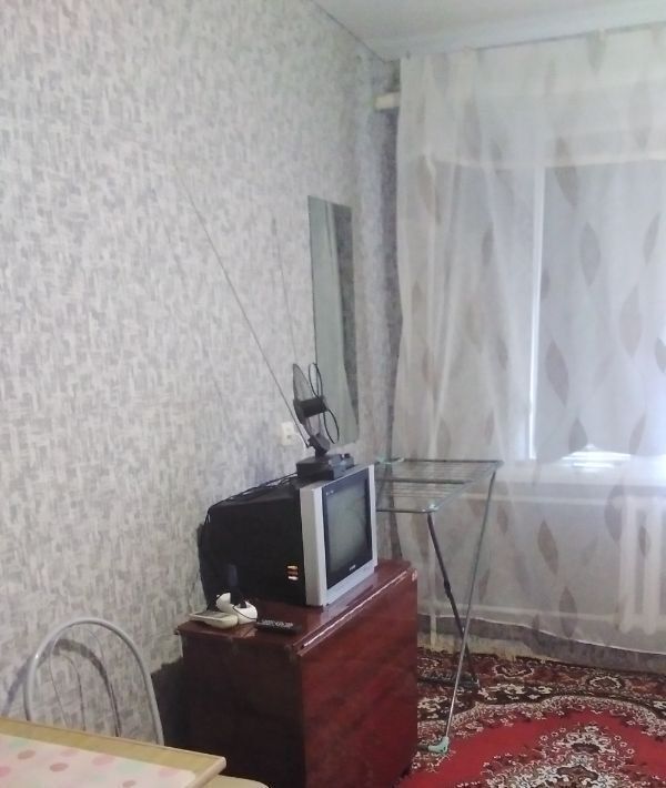 комната г Таганрог ул Пальмиро Тольятти 24/3 фото 2
