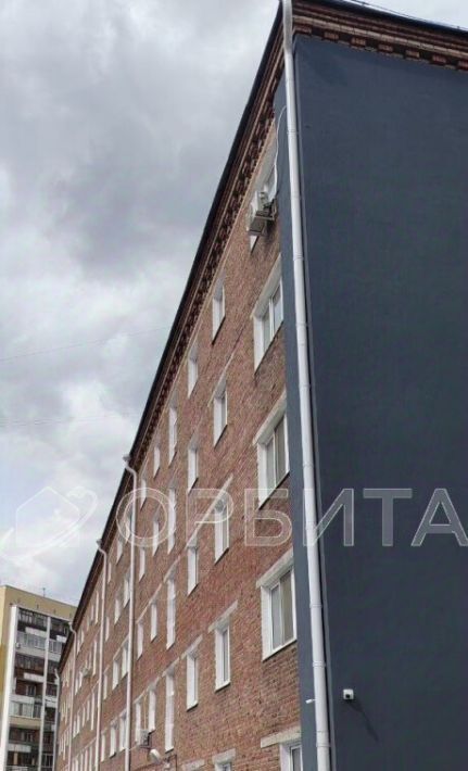 квартира г Тюмень р-н Ленинский ул Мельникайте 83 фото 16