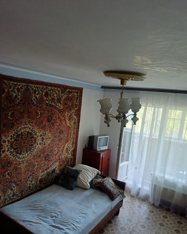 квартира г Тольятти р-н Автозаводский ул Свердлова 32 фото 1