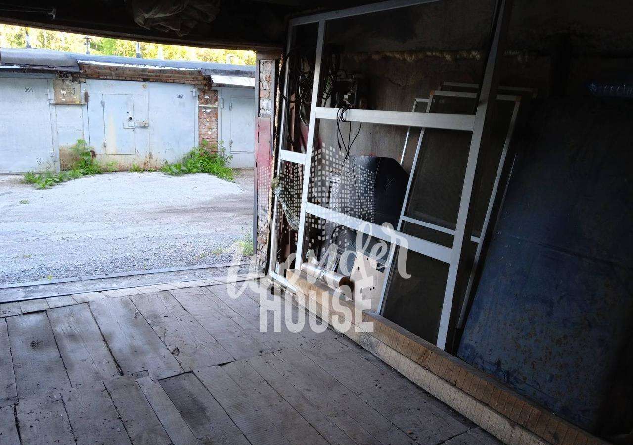 гараж г Тюмень р-н Ленинский ул Одесская 12 фото 1