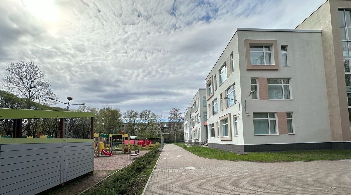 квартира г Санкт-Петербург метро Проспект Ветеранов ул Партизана Германа 41к/3 фото 5