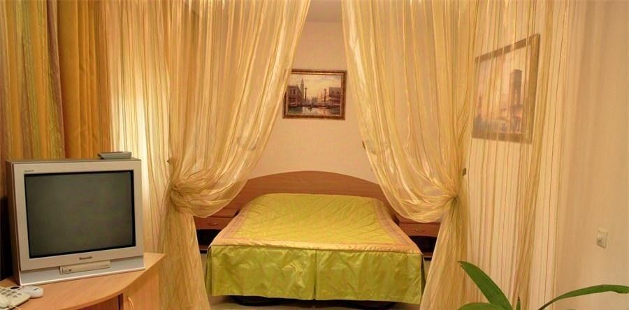 комната г Екатеринбург Геологическая тракт Сибирский 34б фото 1