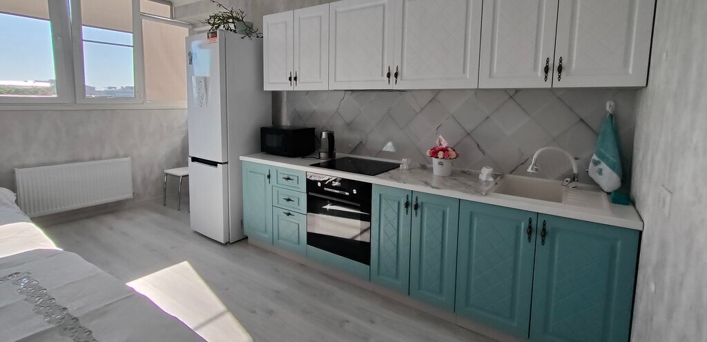 квартира г Краснодар ул им. Адмирала Крузенштерна 6/3 фото 2