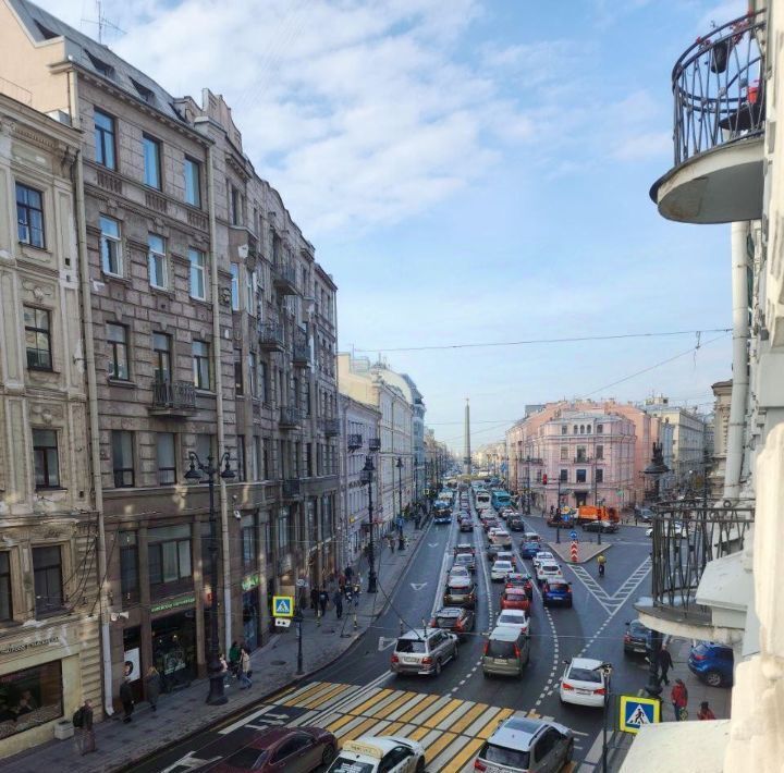комната г Санкт-Петербург метро Площадь Восстания Пески пр-кт Невский 132 округ Смольнинское фото 3
