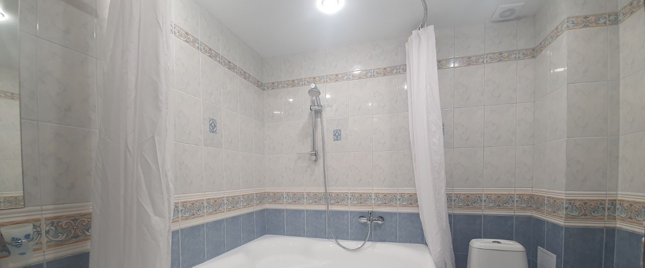 квартира г Тольятти р-н Автозаводский ул 70 лет Октября 37 фото 20