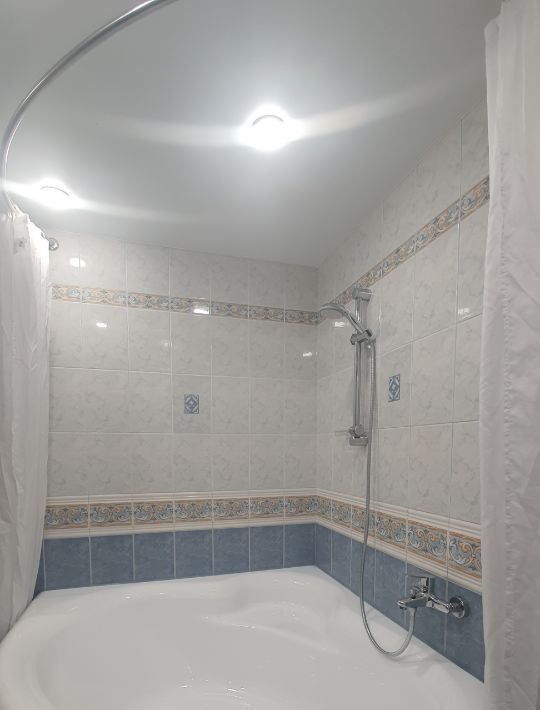 квартира г Тольятти р-н Автозаводский ул 70 лет Октября 37 фото 21