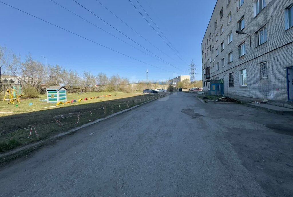 комната г Курган ул Бажова 67 фото 15