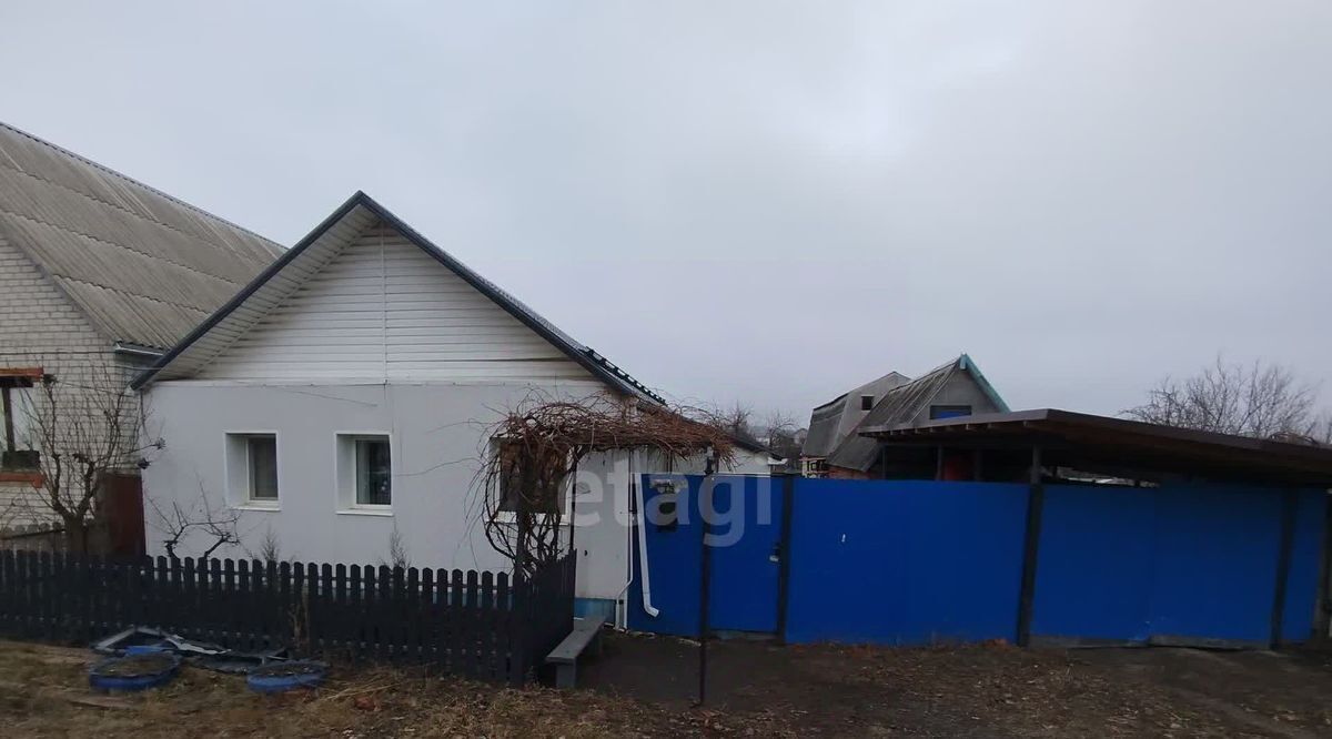 дом г Шебекино пл Горяинова 5 фото 1