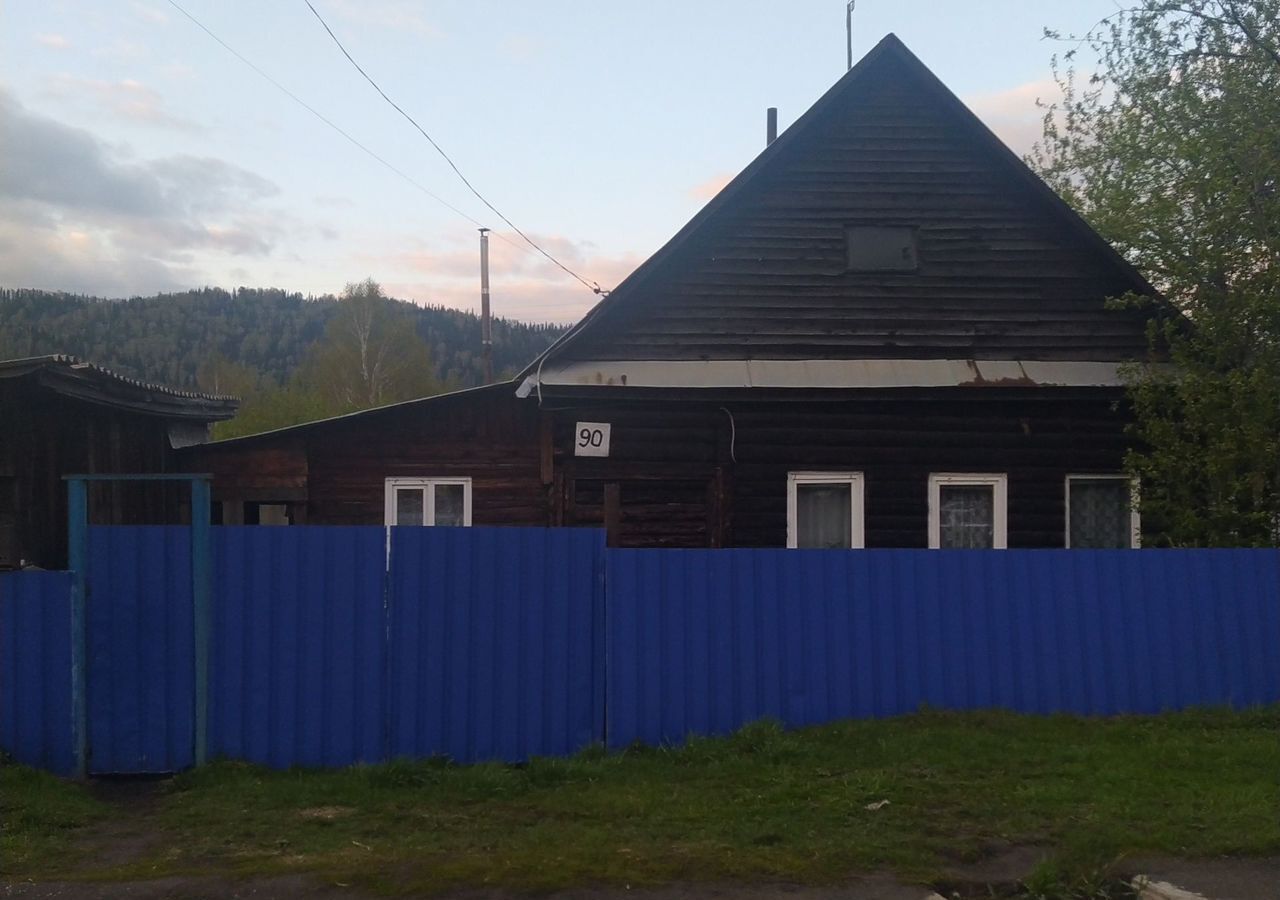 дом г Междуреченск ул Горького 90 Кемеровская обл. — Кузбасс фото 1