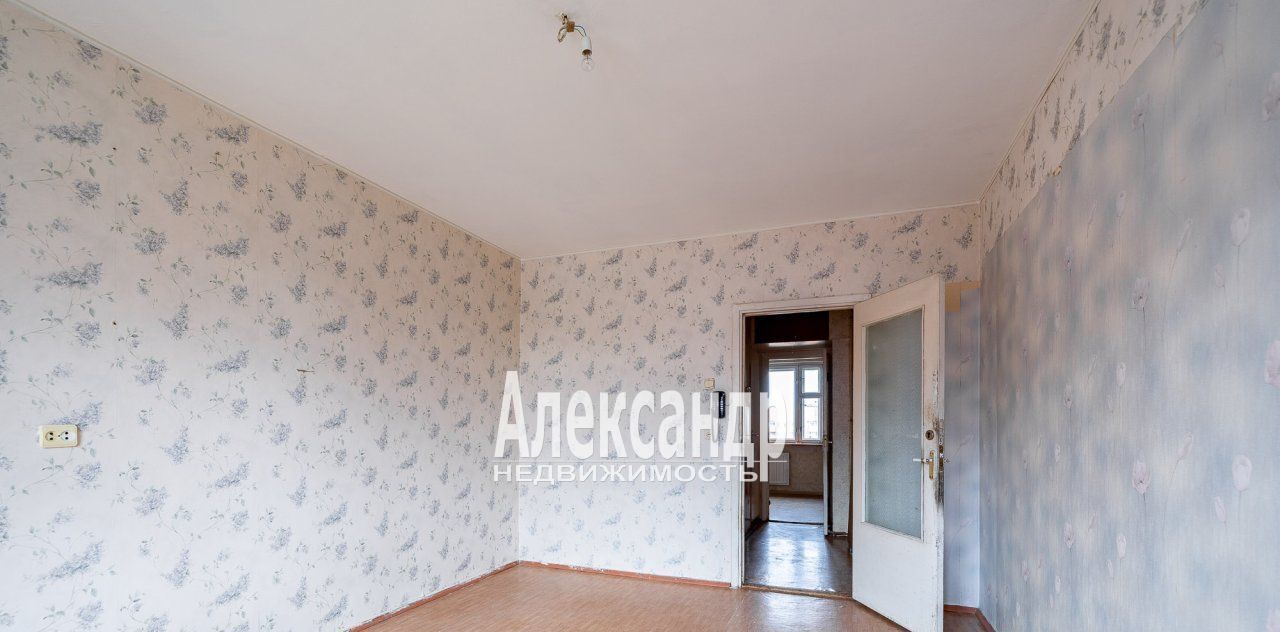 квартира г Санкт-Петербург метро Озерки пр-кт Новоколомяжский 12к/3 фото 6