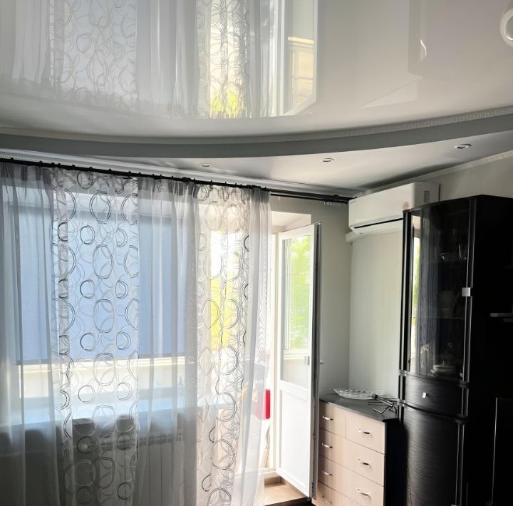 квартира г Саратов р-н Фрунзенский ул им Емлютина Д.В. 44б фото 10
