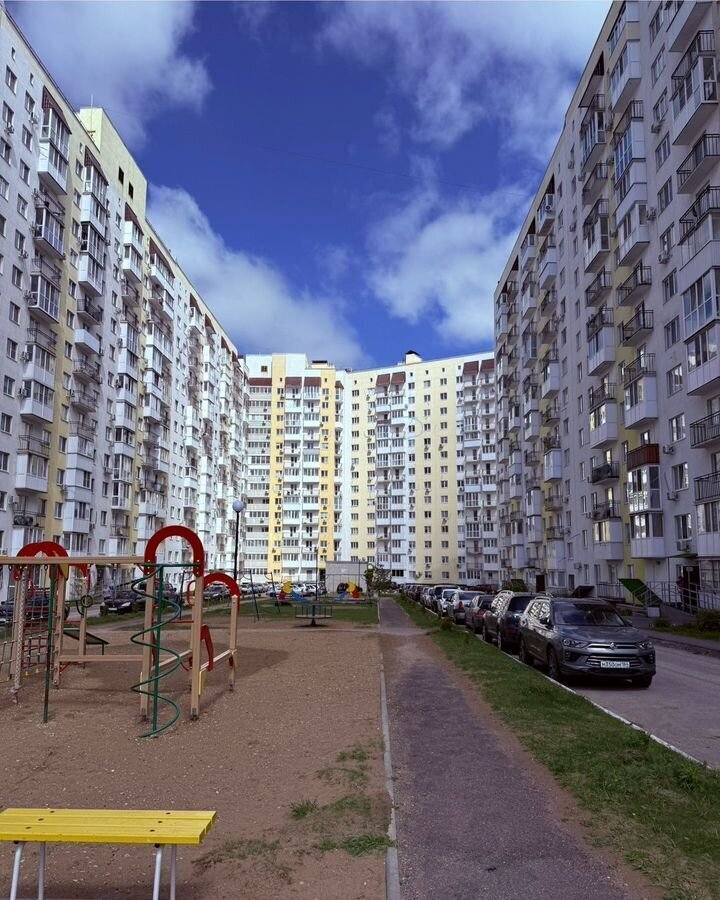квартира г Саратов р-н Ленинский ул им Блинова Ф.А. 52а фото 3