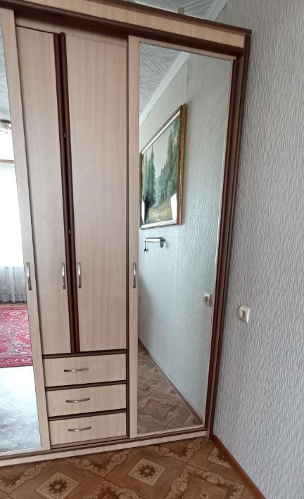 квартира г Омск р-н Октябрьский ул 1-я Железнодорожная 40 фото 2
