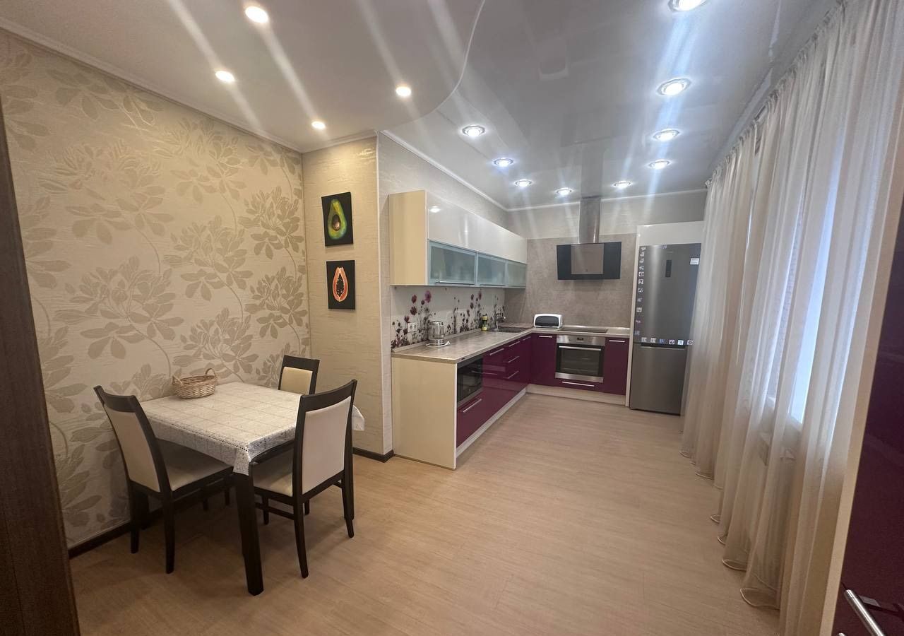 квартира г Тобольск ул 2-я Северная 33/1 фото 2