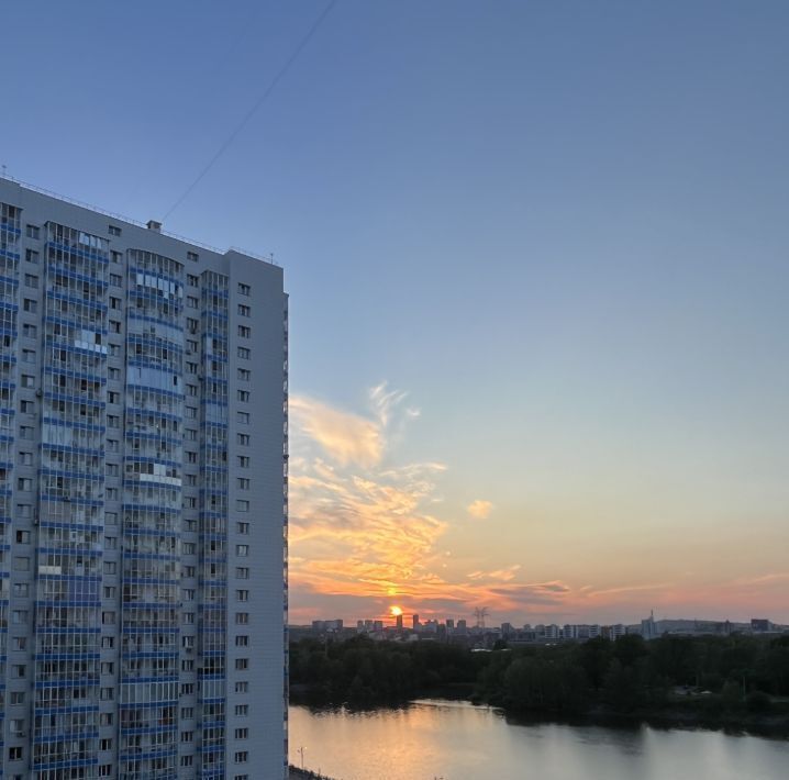 квартира г Красноярск р-н Свердловский наб Ярыгинская 11 фото 1