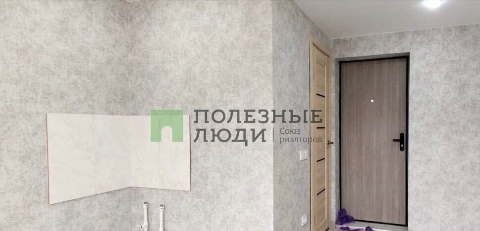 квартира г Красноярск р-н Свердловский ул Парашютная 21 фото 2