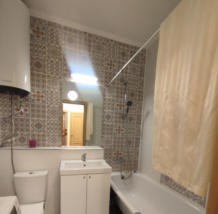 квартира г Краснодар р-н Прикубанский ул им. Героя Сарабеева В.И. 5к/1 фото 9