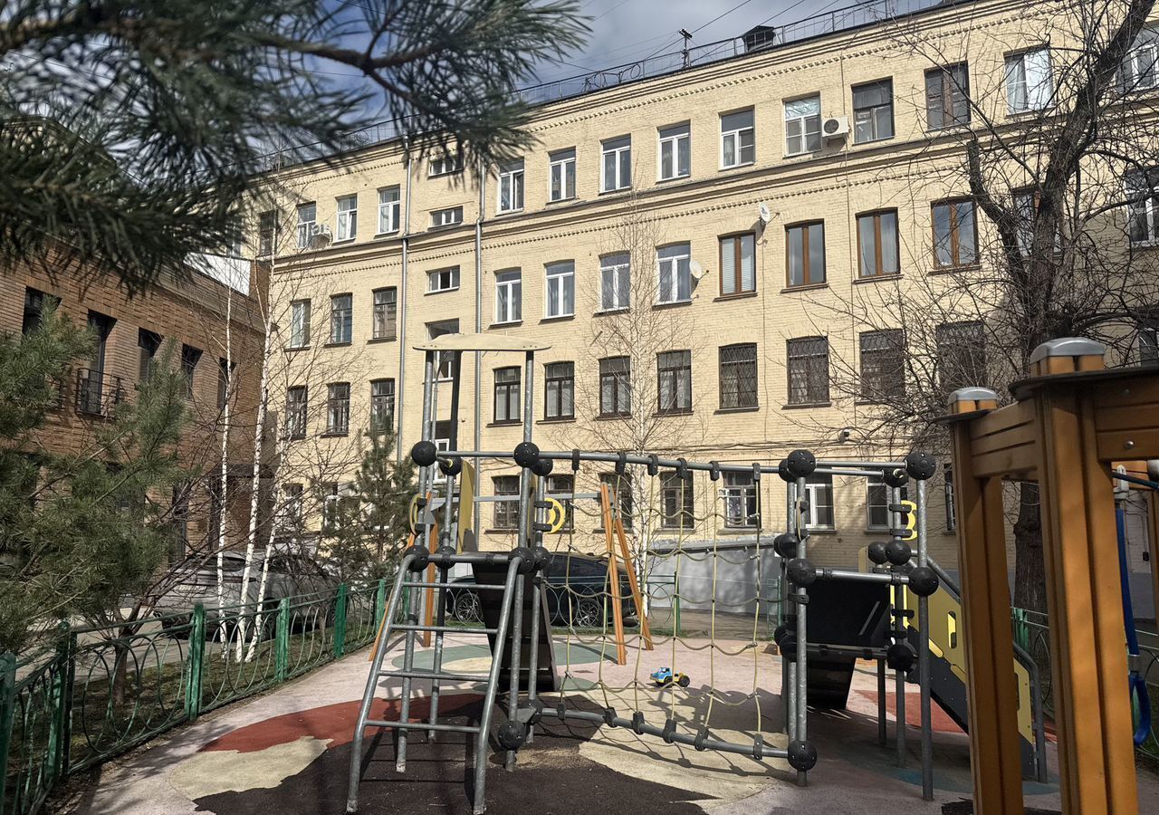 квартира г Москва метро Красные Ворота ул Покровка 43а фото 1