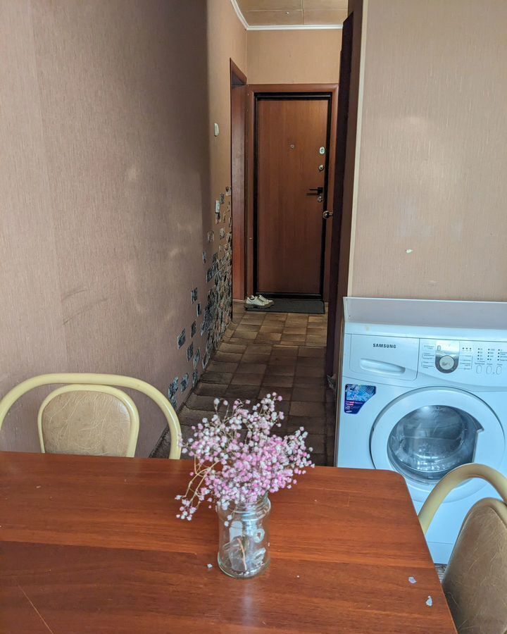 квартира г Красноярск р-н Октябрьский ул Карбышева 10 фото 1