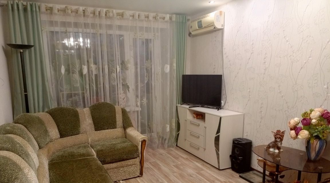квартира г Волгоград р-н Тракторозаводский ул им. академика Богомольца 11 фото 1