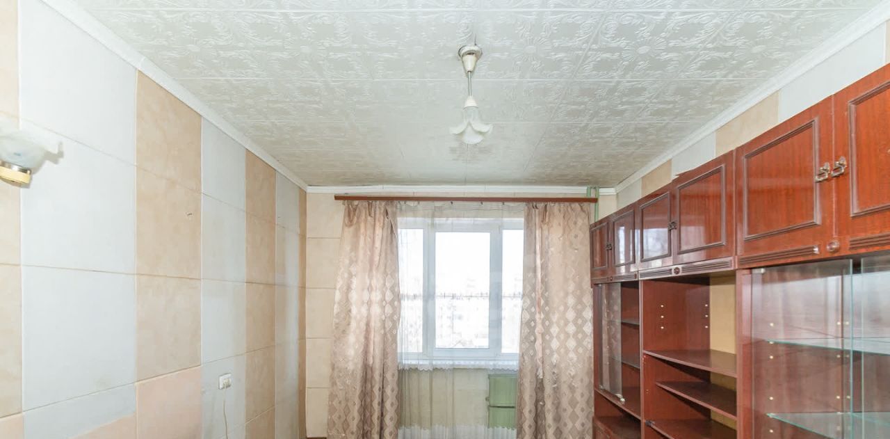 квартира г Омск р-н Кировский б-р Архитекторов 3/11 фото 3