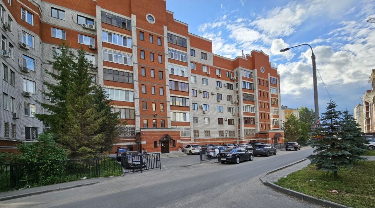 квартира г Казань метро Площадь Тукая ул Галиаскара Камала 49 фото 1