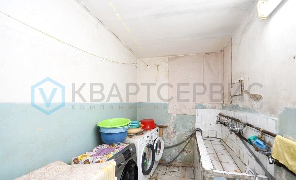 комната г Омск р-н Центральный ул Арктическая 47 фото 15