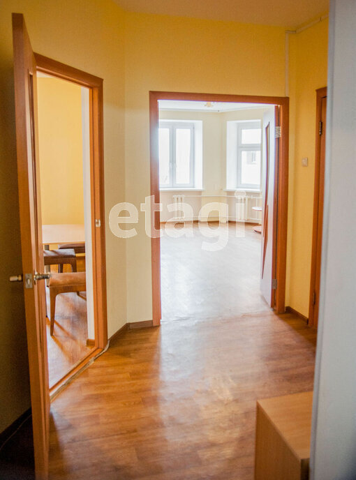 квартира г Тобольск мкр 7а 27 фото 13