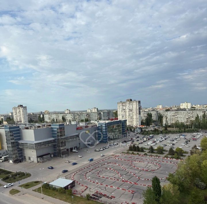 квартира г Волгоград р-н Дзержинский б-р 30-летия Победы 19б фото 24
