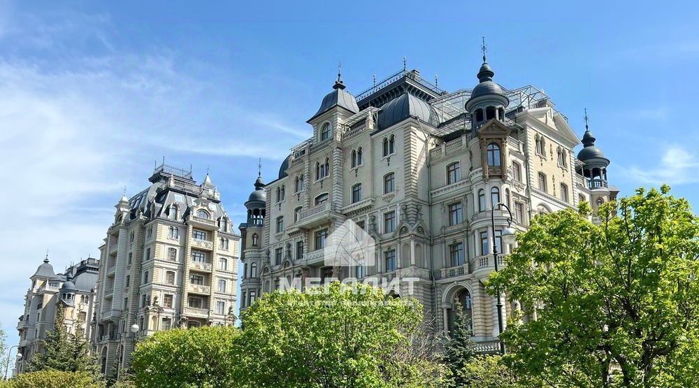 квартира г Казань Кремлёвская ул Федосеевская 38 фото 1