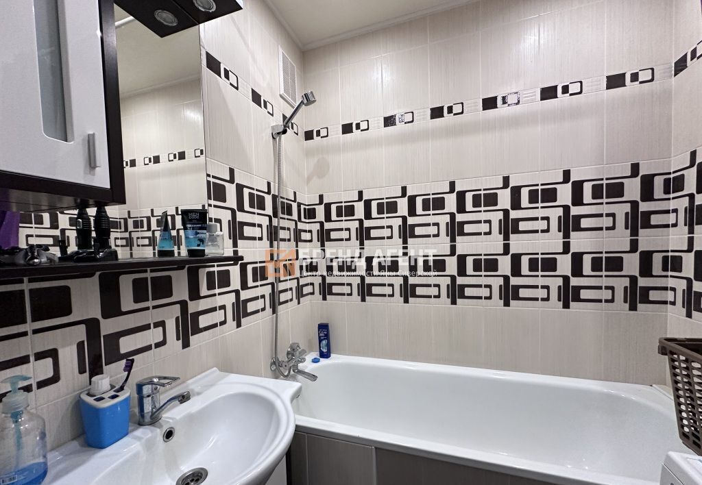 квартира г Белгород Западный ул Есенина 46а фото 7