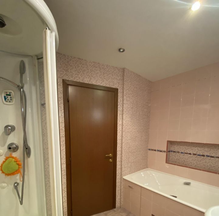 квартира г Омск р-н Центральный ул Сазонова 64 фото 20