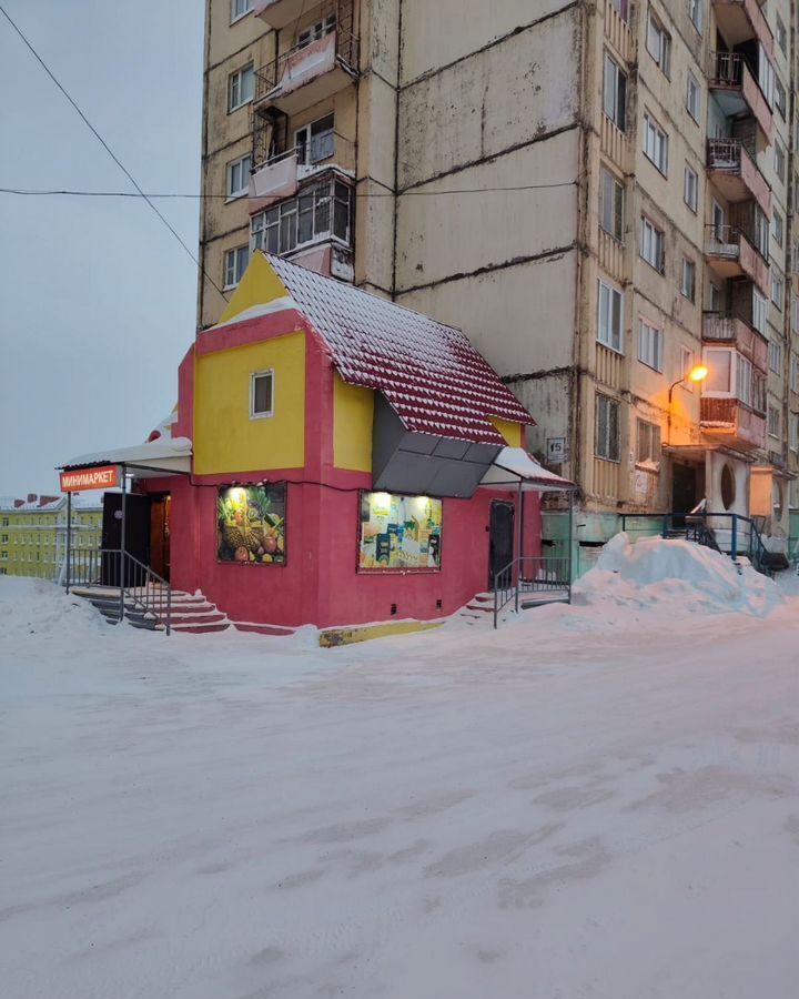 торговое помещение г Норильск ул Комсомольская 15а фото 2
